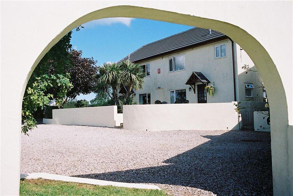 Crossways & Sea View Holiday Apartments Torquay Exteriör bild