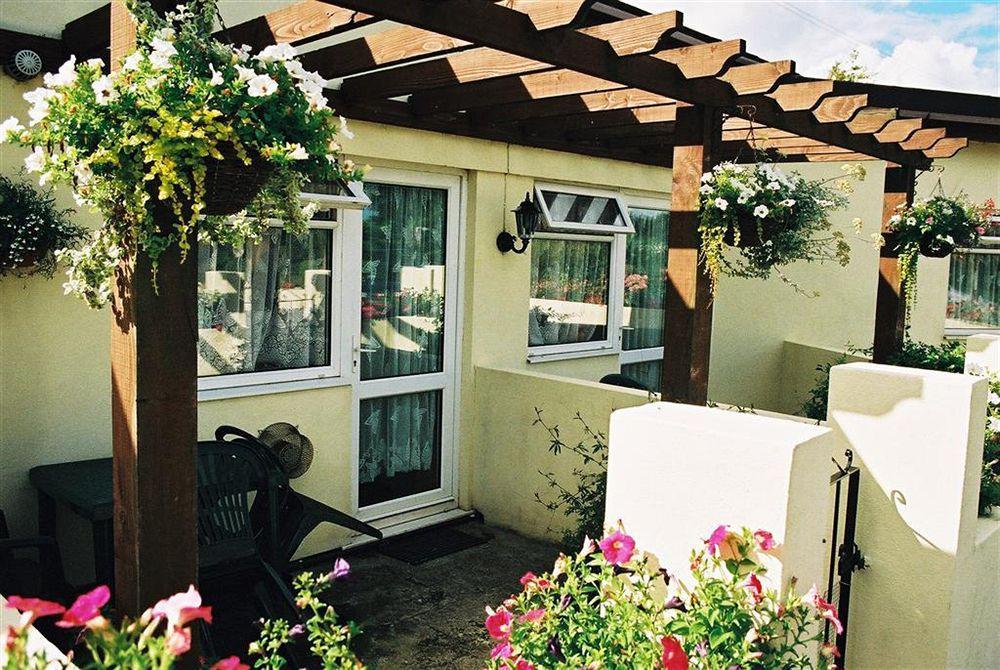 Crossways & Sea View Holiday Apartments Torquay Exteriör bild