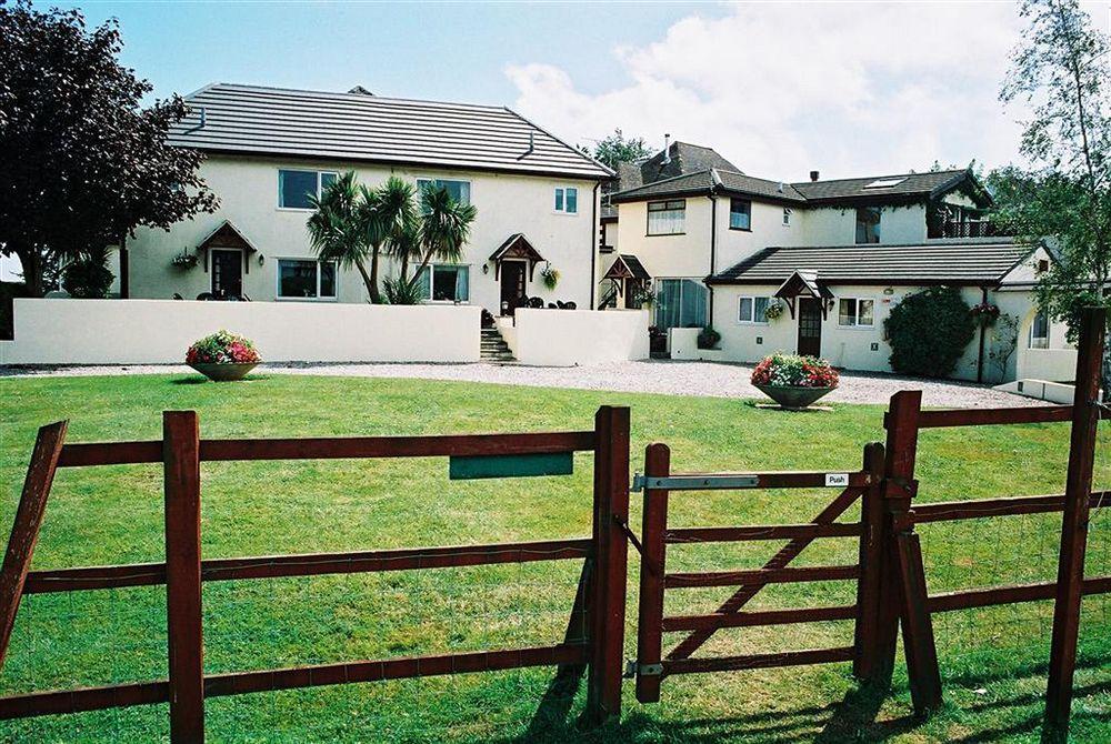 Crossways & Sea View Holiday Apartments Torquay Exteriör bild